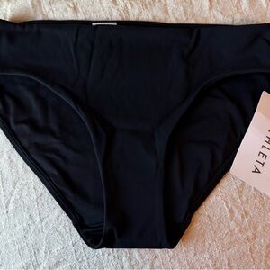 Women’s Athleta Hipster Swim Bottom Black Full-Seat Bikini Active Medium Resort